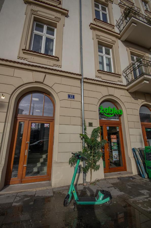 Inpoint Wielopole 32 Boutique Apartments Old Town&Kazimierz District Cracovie Extérieur photo